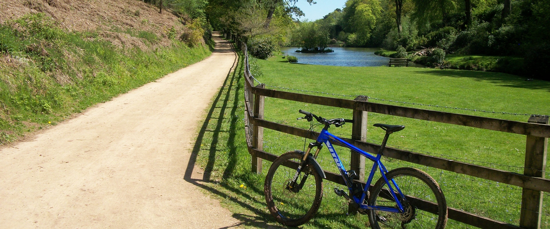 oakwell hall mountain bike trail